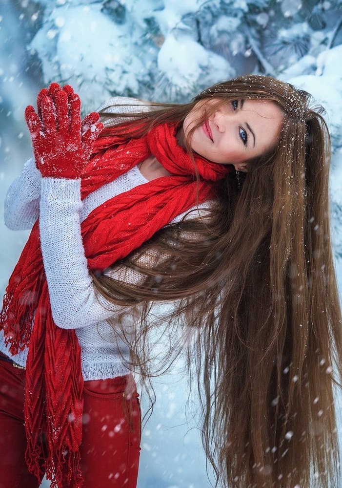 красивая девушка зимой